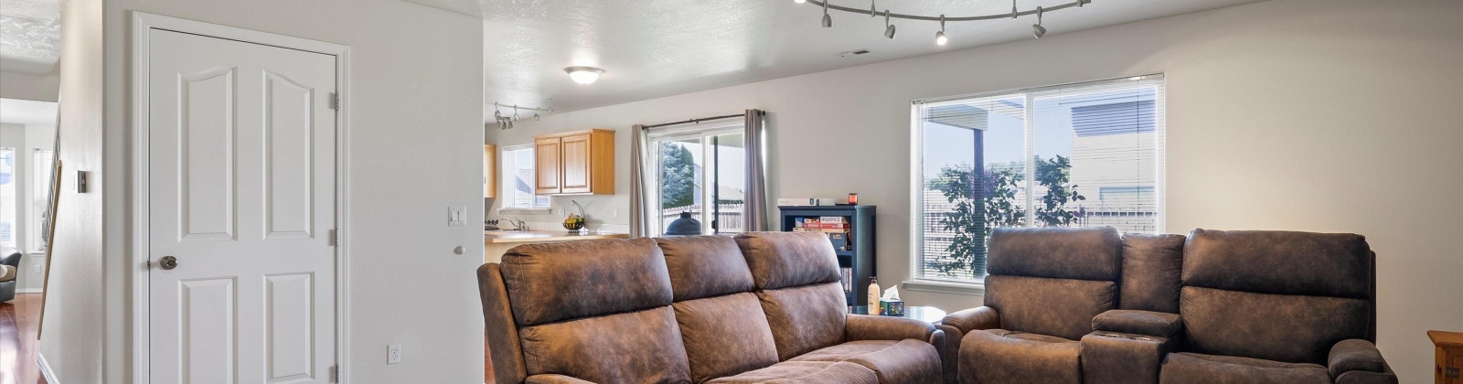 Chelan Ct, Pasco, Washington 99301, 4 Bedrooms Bedrooms, ,3 BathroomsBathrooms,For Sale,Chelan Ct,285420