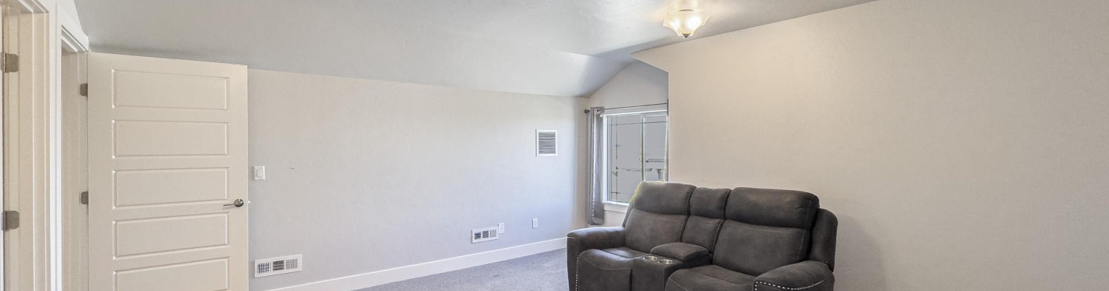 Thebes St, West Richland, Washington 99353, 5 Bedrooms Bedrooms, ,3 BathroomsBathrooms,For Sale,Thebes St,285428