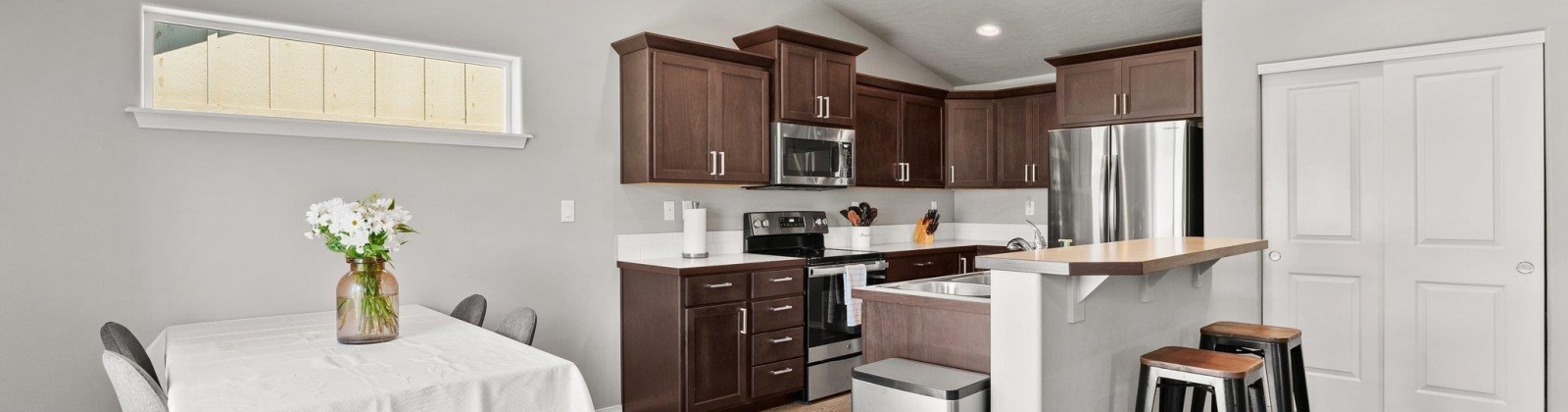 Bellerive Drive, Richland, Washington 99352, 3 Bedrooms Bedrooms, ,2 BathroomsBathrooms,For Sale,Bellerive Drive,285438