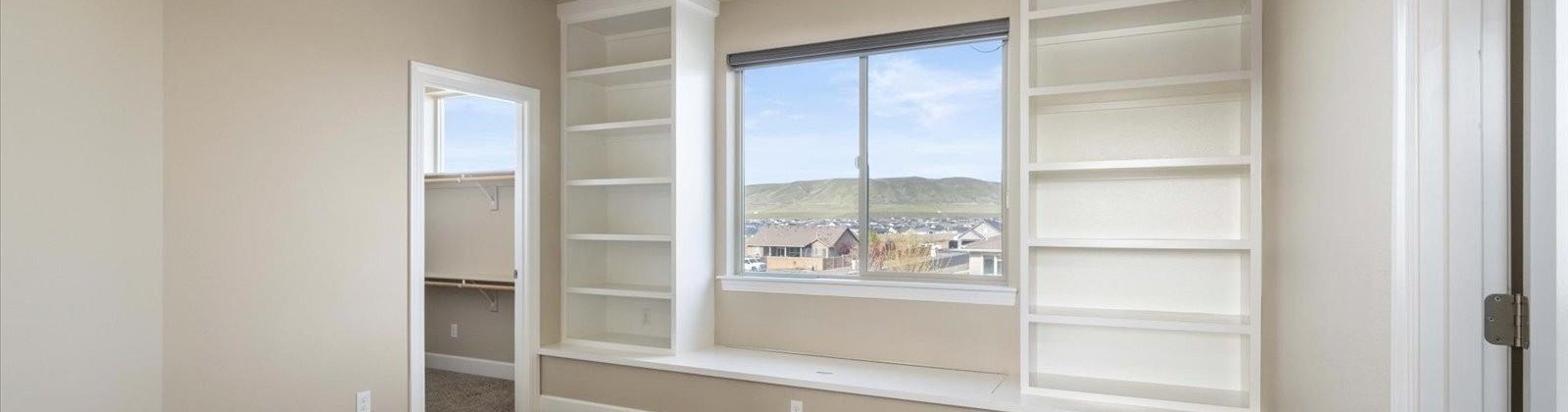 Reata Rd., Kennewick, Washington 99338, 4 Bedrooms Bedrooms, ,5 BathroomsBathrooms,For Sale,Reata Rd.,283265