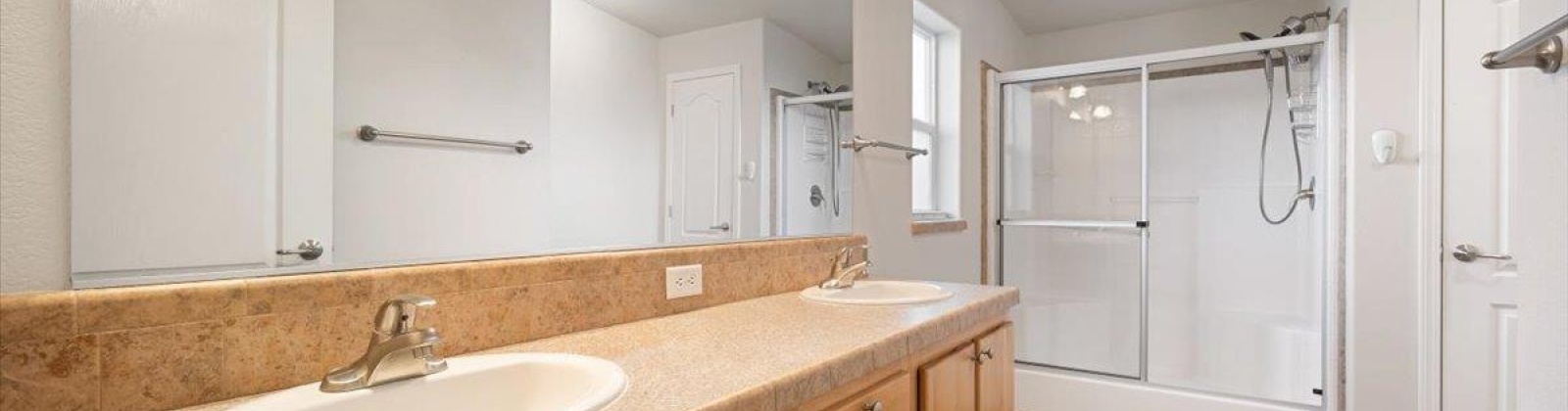 Columbia Center Blvd #93, Kennewick, Washington 99336, 3 Bedrooms Bedrooms, ,2 BathroomsBathrooms,For Sale,Columbia Center Blvd #93,285458