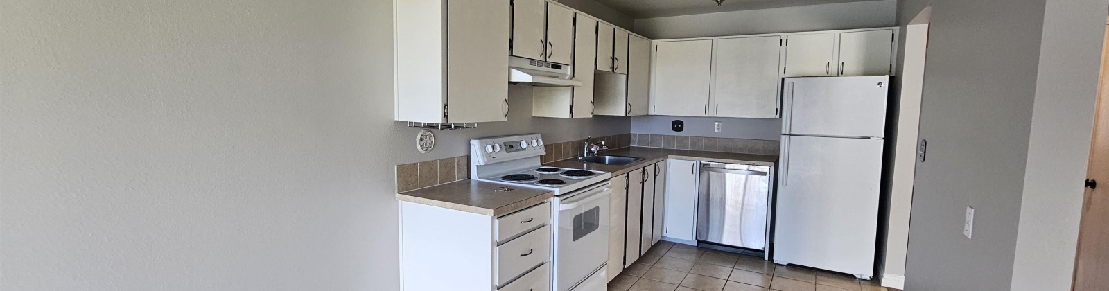 Gage Blvd, Richland, Washington 99352, 1 Bedroom Bedrooms, ,1 BathroomBathrooms,Condos/townhomes,For Rent,Gage Blvd,285465