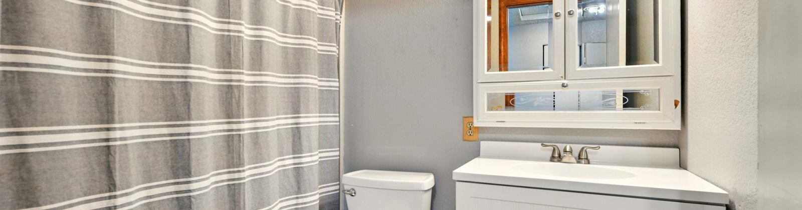 15th Ave, Kennewick, Washington 99337-4606, 3 Bedrooms Bedrooms, ,3 BathroomsBathrooms,For Sale,15th Ave,284313