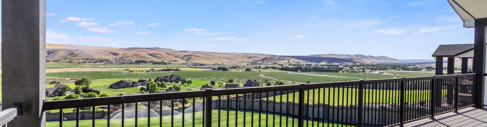 Grand Bluff Lp, Kennewick, Washington 99338, 4 Bedrooms Bedrooms, ,3 BathroomsBathrooms,For Sale,Grand Bluff Lp,285494