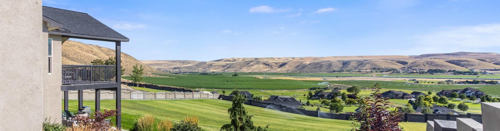Grand Bluff Lp, Kennewick, Washington 99338, 4 Bedrooms Bedrooms, ,3 BathroomsBathrooms,For Sale,Grand Bluff Lp,285494