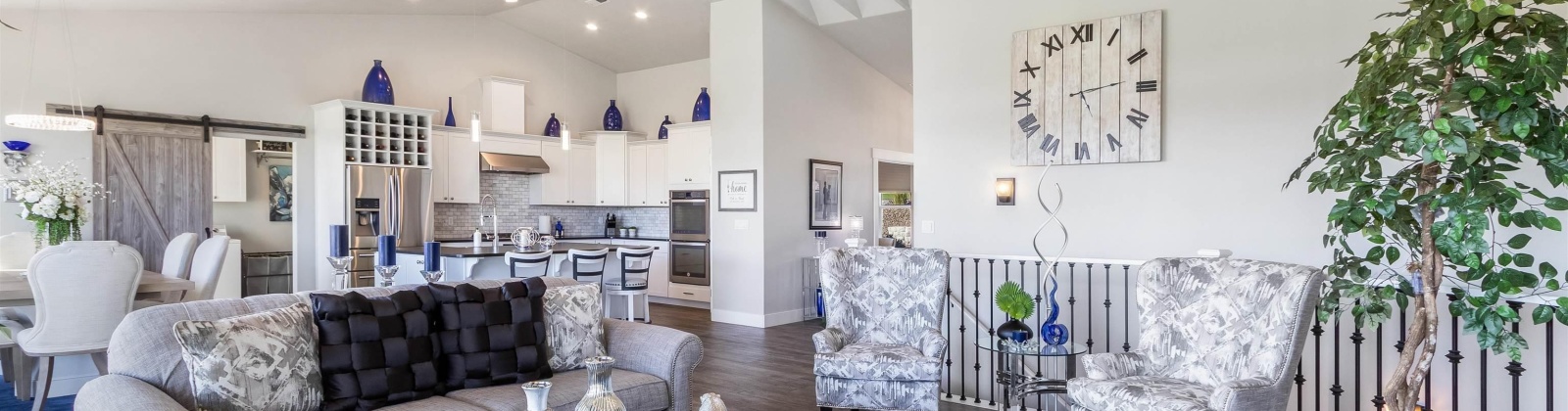 Grand Bluff Lp, Kennewick, Washington 99338, 4 Bedrooms Bedrooms, ,3 BathroomsBathrooms,For Sale,Grand Bluff Lp,285494