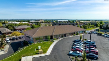 Hood Place, Kennewick, Washington 99336, ,75 BathroomsBathrooms,Commercial,For Sale,Hood Place,285481