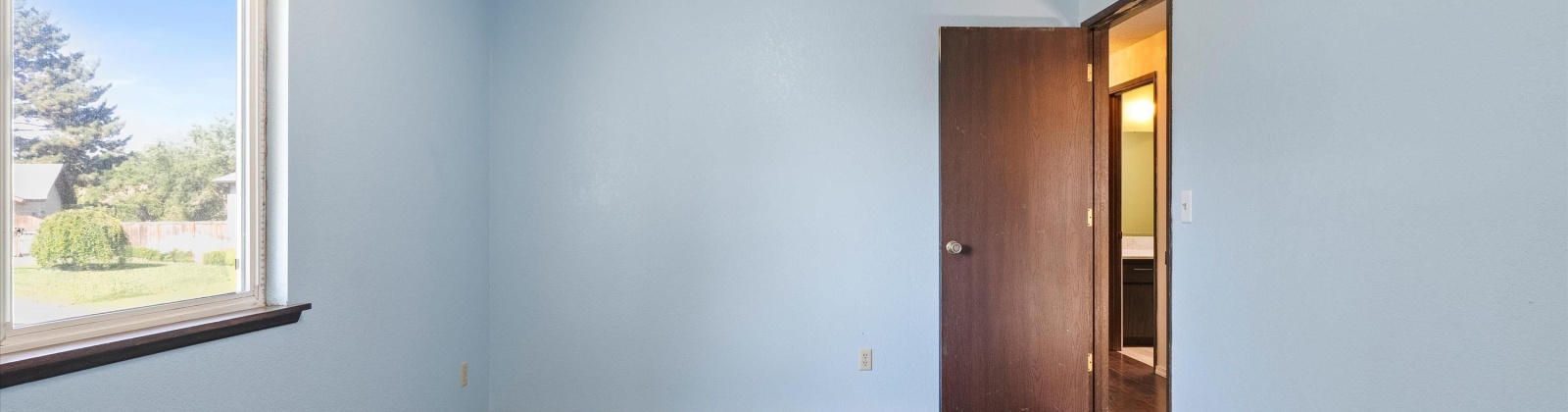 W 16th Ave, Kennewick, Washington 99337, 4 Bedrooms Bedrooms, ,2 BathroomsBathrooms,For Sale,W 16th Ave,285469