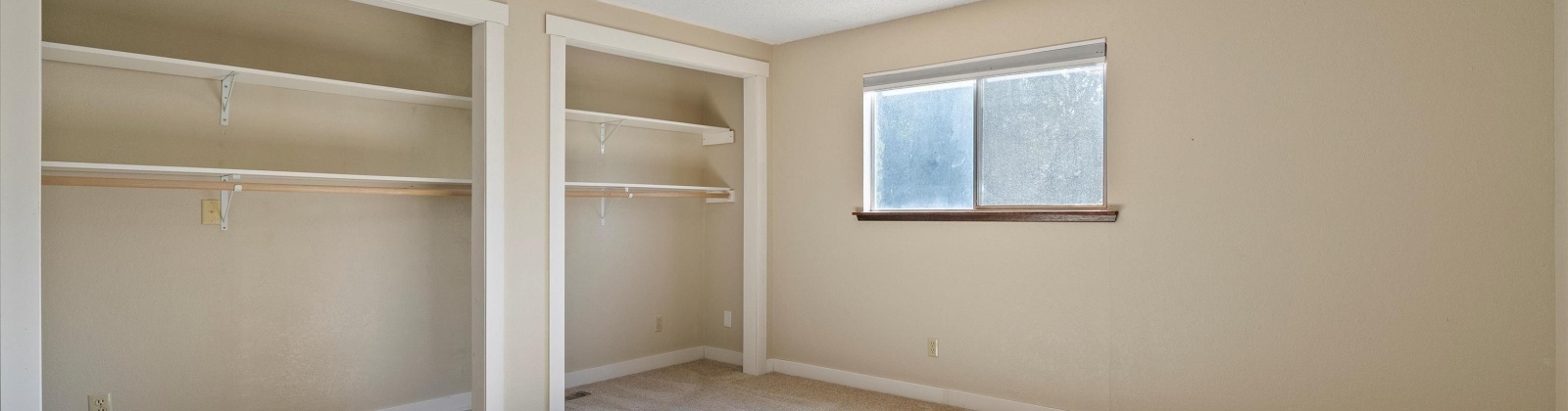 W 16th Ave, Kennewick, Washington 99337, 4 Bedrooms Bedrooms, ,2 BathroomsBathrooms,For Sale,W 16th Ave,285469