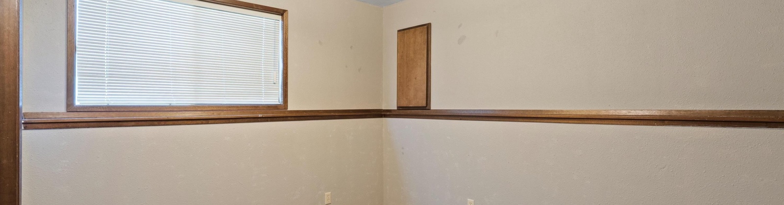 W 16th Ave, Kennewick, Washington 99337, 4 Bedrooms Bedrooms, ,2 BathroomsBathrooms,For Sale,W 16th Ave,285469