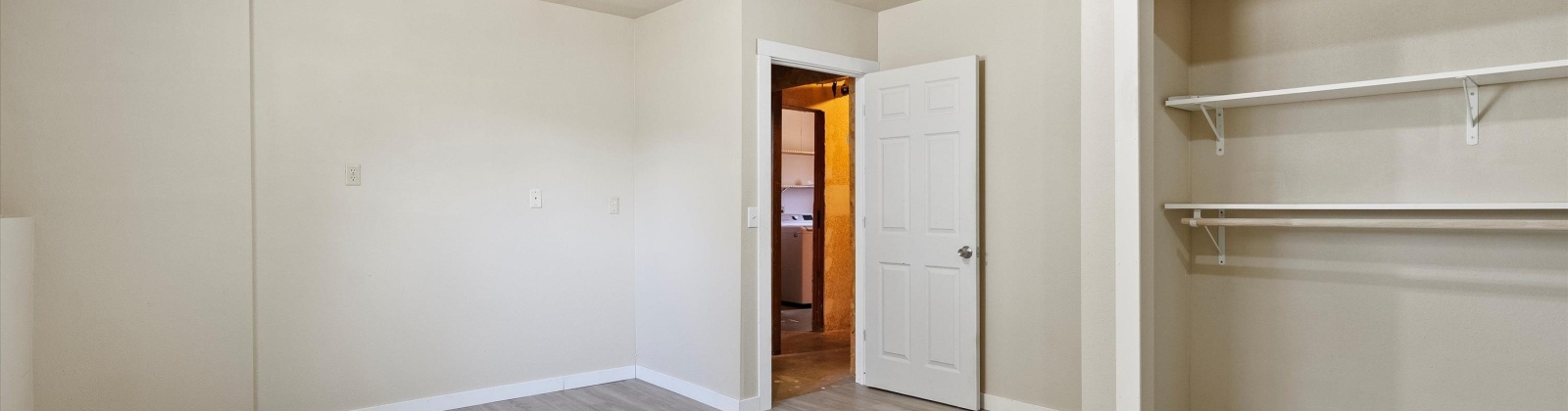 W 16th Ave, Kennewick, Washington 99337, 4 Bedrooms Bedrooms, ,2 BathroomsBathrooms,For Sale,W 16th Ave,285469