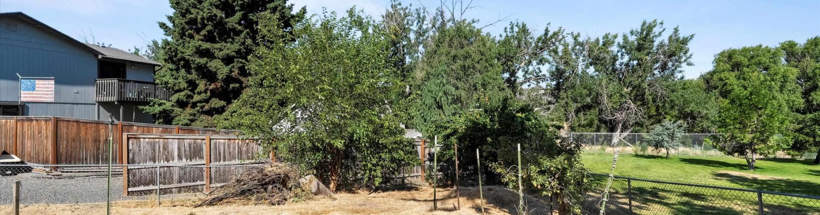 W 16th Ave, Kennewick, Washington 99337, 4 Bedrooms Bedrooms, ,2 BathroomsBathrooms,For Sale,W 16th Ave,285469
