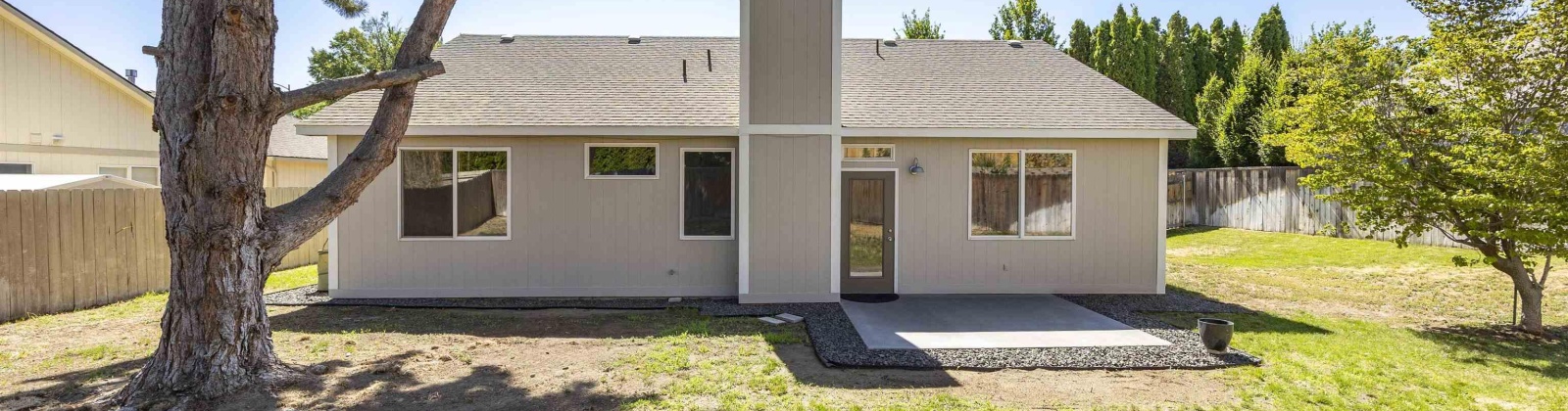Klamath Ave, Kennewick, Washington 99336, 3 Bedrooms Bedrooms, ,2 BathroomsBathrooms,For Sale,Klamath Ave,285468