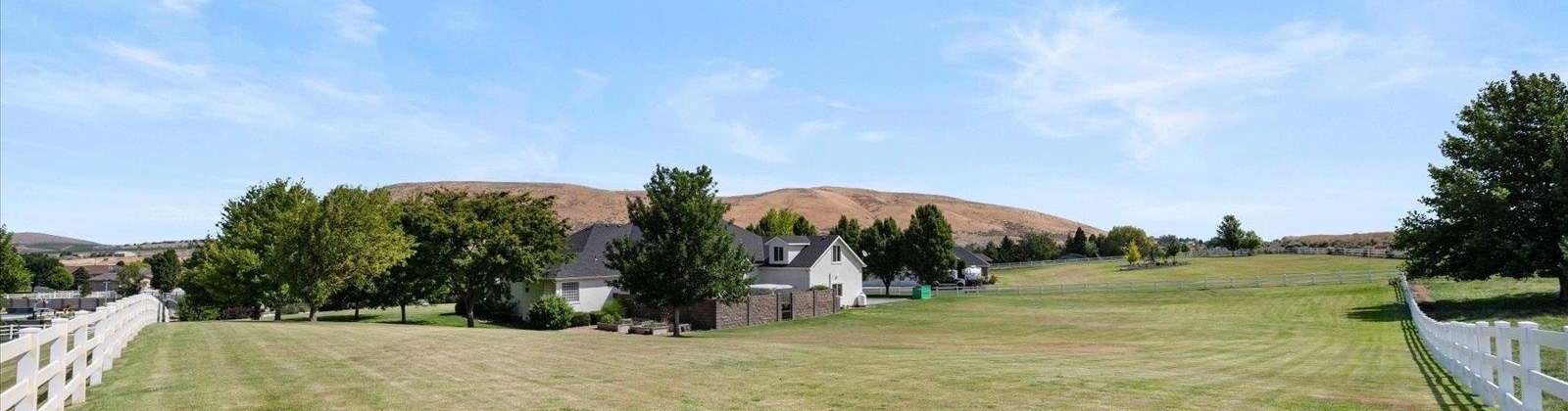 Sunset Meadow Loop, Kennewick, Washington 99338, 4 Bedrooms Bedrooms, ,3 BathroomsBathrooms,For Sale,Sunset Meadow Loop,285497