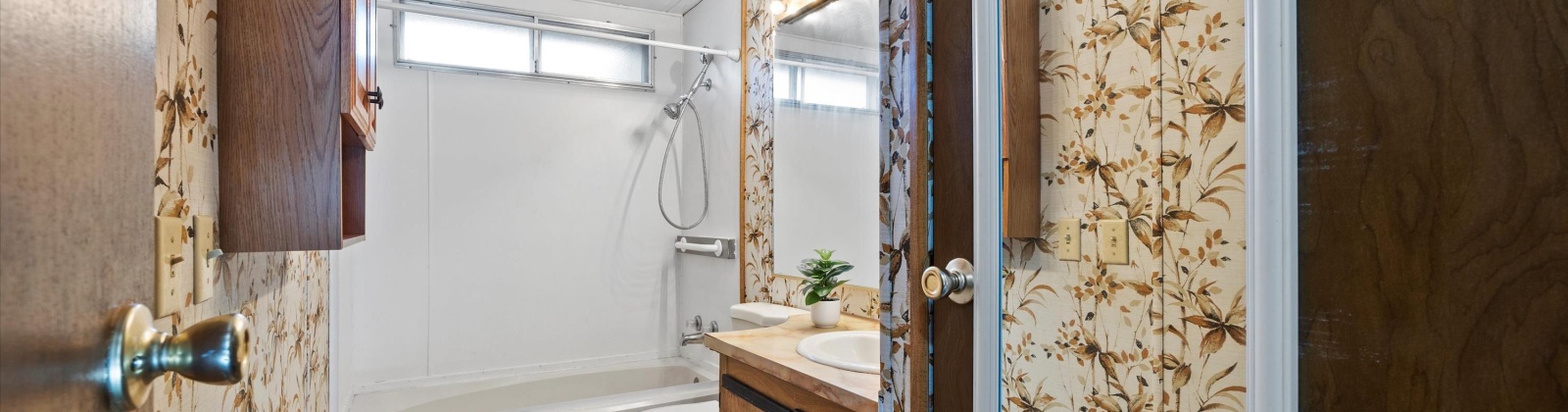 Washington Ave #36, Yakima, Washington 98903, 2 Bedrooms Bedrooms, ,2 BathroomsBathrooms,For Sale,Washington Ave #36,285500