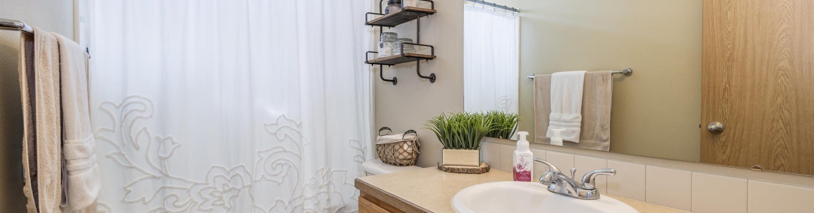 Arteaga Circle, Grandview, Washington 98930, 3 Bedrooms Bedrooms, ,2 BathroomsBathrooms,For Sale,Arteaga Circle,285503