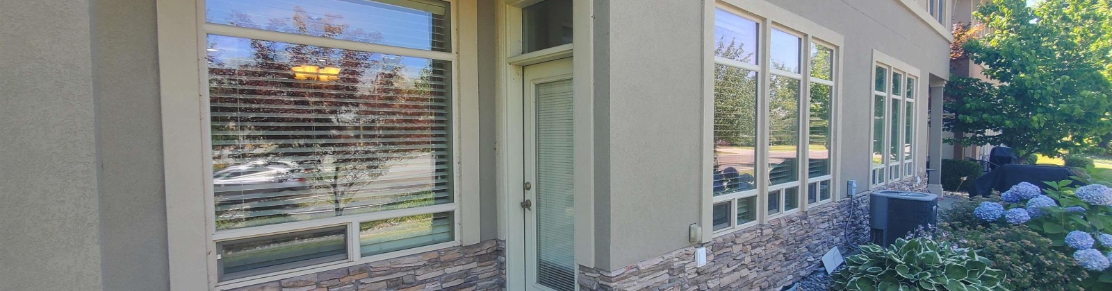 Columbia Point Drive, Richland, Washington 99352, 3 Bedrooms Bedrooms, ,3 BathroomsBathrooms,Condos/townhomes,For Rent,Columbia Point Drive,285516