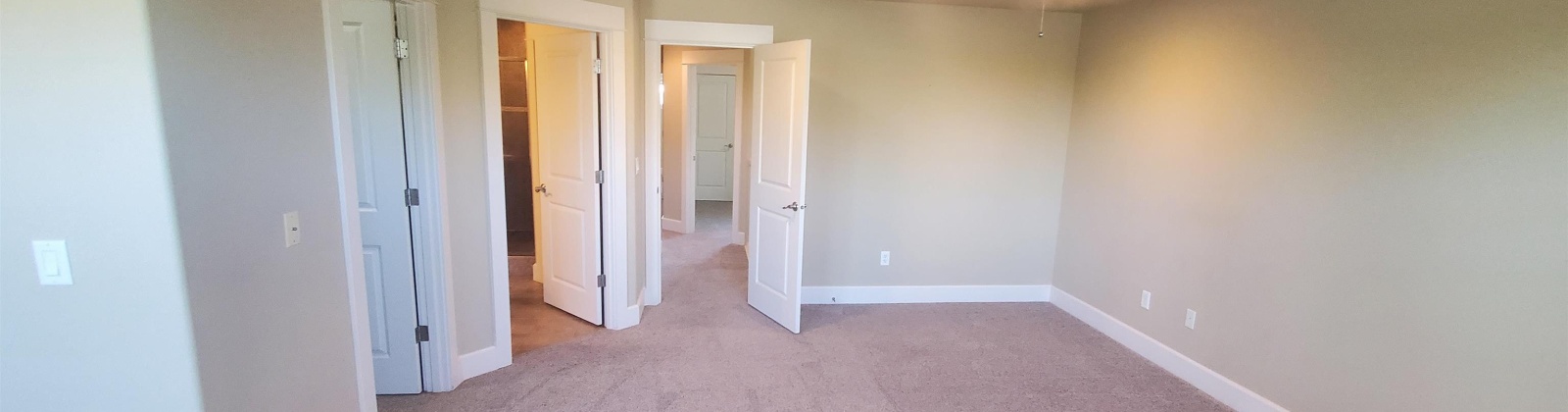 Columbia Point Drive, Richland, Washington 99352, 3 Bedrooms Bedrooms, ,3 BathroomsBathrooms,Condos/townhomes,For Rent,Columbia Point Drive,285516
