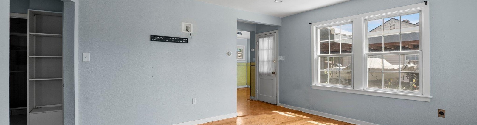 Hemlock Ave, Sunnyside, Washington 98944, 3 Bedrooms Bedrooms, ,2 BathroomsBathrooms,For Sale,Hemlock Ave,285106