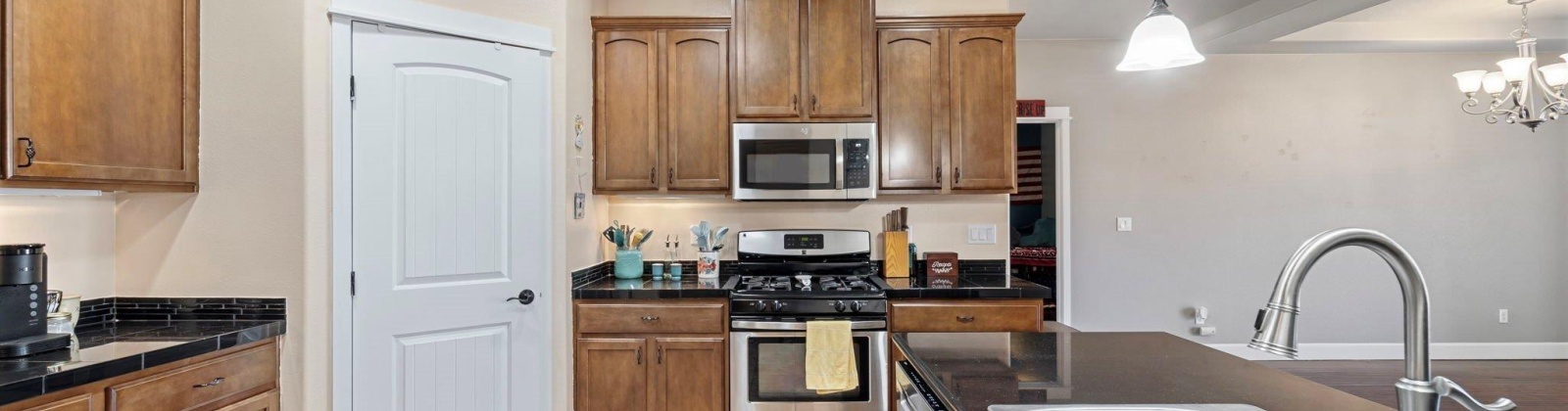 Edison, Kennewick, Washington 99338, 3 Bedrooms Bedrooms, 0 ,3 BathroomsBathrooms,Houses,For Sale,Edison,0,285545