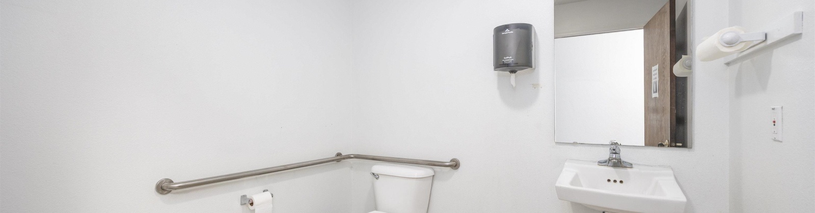 Clearwater Ave, Kennewick, Washington 99336, ,11 BathroomsBathrooms,Commercial,For Sale,Clearwater Ave,285569