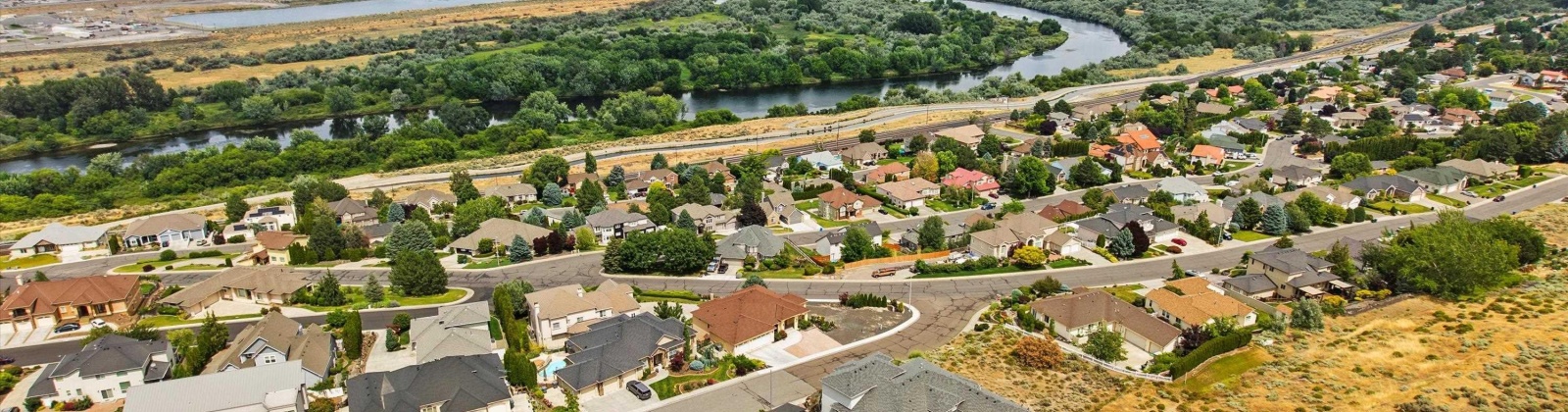 Heritage Hills Dr, Richland, Washington 99352, 4 Bedrooms Bedrooms, ,3 BathroomsBathrooms,For Sale,Heritage Hills Dr,285564