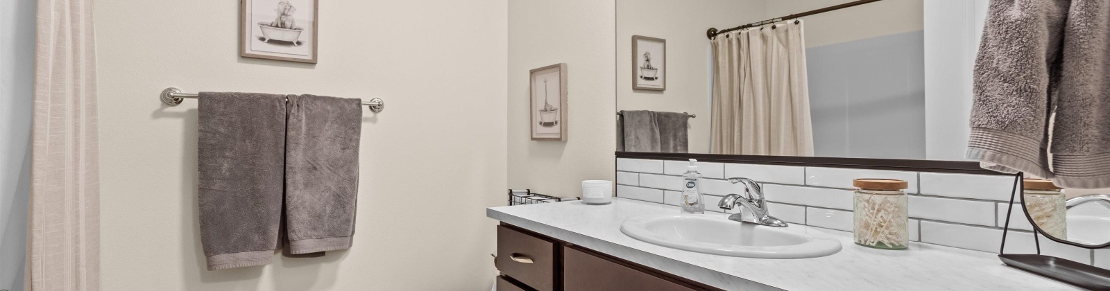 White Dr, Richland, Washington 99352, 3 Bedrooms Bedrooms, ,2 BathroomsBathrooms,For Sale,White Dr,285559