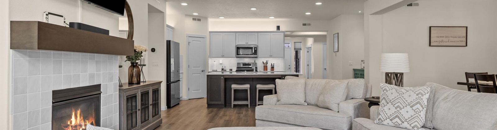 White Dr, Richland, Washington 99352, 3 Bedrooms Bedrooms, ,2 BathroomsBathrooms,For Sale,White Dr,285559