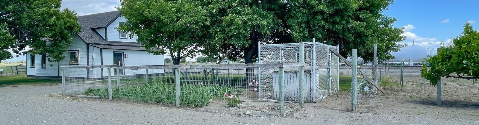Lechelt Road, Kennewick, Washington 99337, 3 Bedrooms Bedrooms, ,1 BathroomBathrooms,For Sale,Lechelt Road,284411