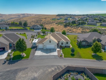 Haven View PR SE, Kennewick, Washington 99338, 3 Bedrooms Bedrooms, ,2 BathroomsBathrooms,For Sale,Haven View PR SE,285555