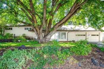 Mill St., Colfax, Washington 99111, 3 Bedrooms Bedrooms, ,2 BathroomsBathrooms,For Sale,Mill St.,285554