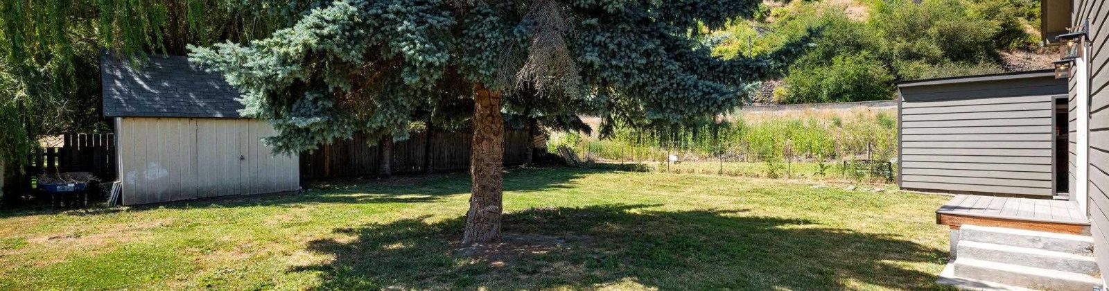 8th St, Colfax, Washington 99111, 3 Bedrooms Bedrooms, ,2 BathroomsBathrooms,For Sale,8th St,285583