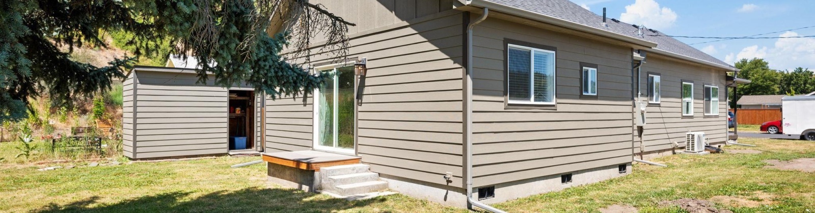 8th St, Colfax, Washington 99111, 3 Bedrooms Bedrooms, ,2 BathroomsBathrooms,For Sale,8th St,285583
