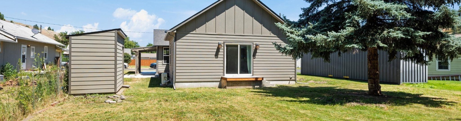 8th St, Colfax, Washington 99111, 3 Bedrooms Bedrooms, ,2 BathroomsBathrooms,For Sale,8th St,285583
