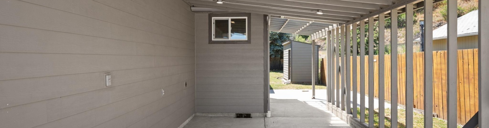 8th St, Colfax, Washington 99111, 3 Bedrooms Bedrooms, ,2 BathroomsBathrooms,For Sale,8th St,285583