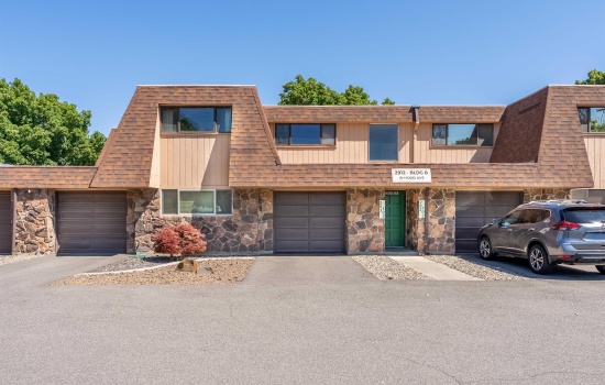 Hood Ave, Kennewick, Washington 99336, 3 Bedrooms Bedrooms, ,2 BathroomsBathrooms,Condos/townhomes,For Sale,Hood Ave,285582