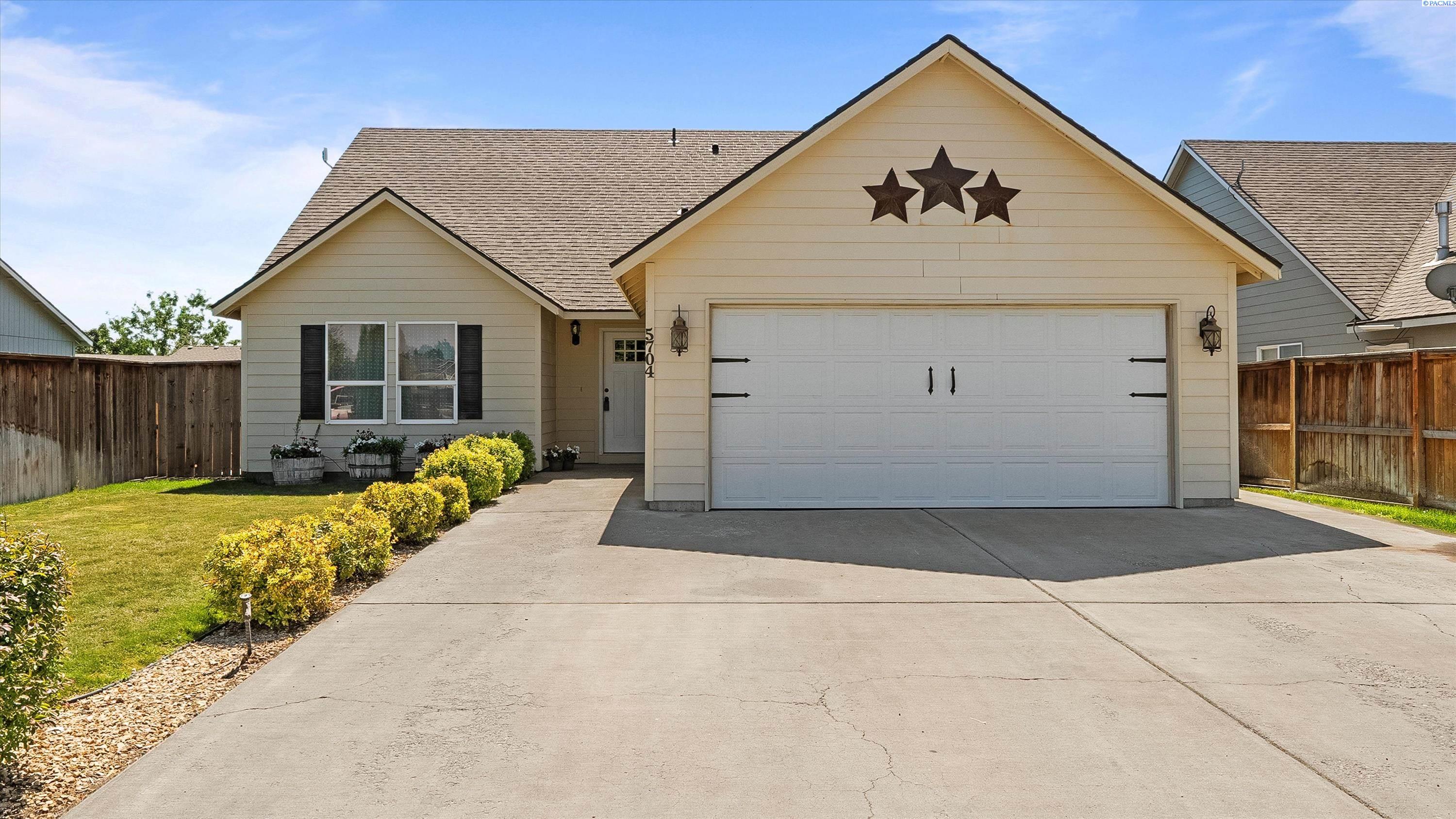 Taft, Pasco, Washington 99301, 4 Bedrooms Bedrooms, 0 ,3 BathroomsBathrooms,Houses,For Sale,Taft,0,285588