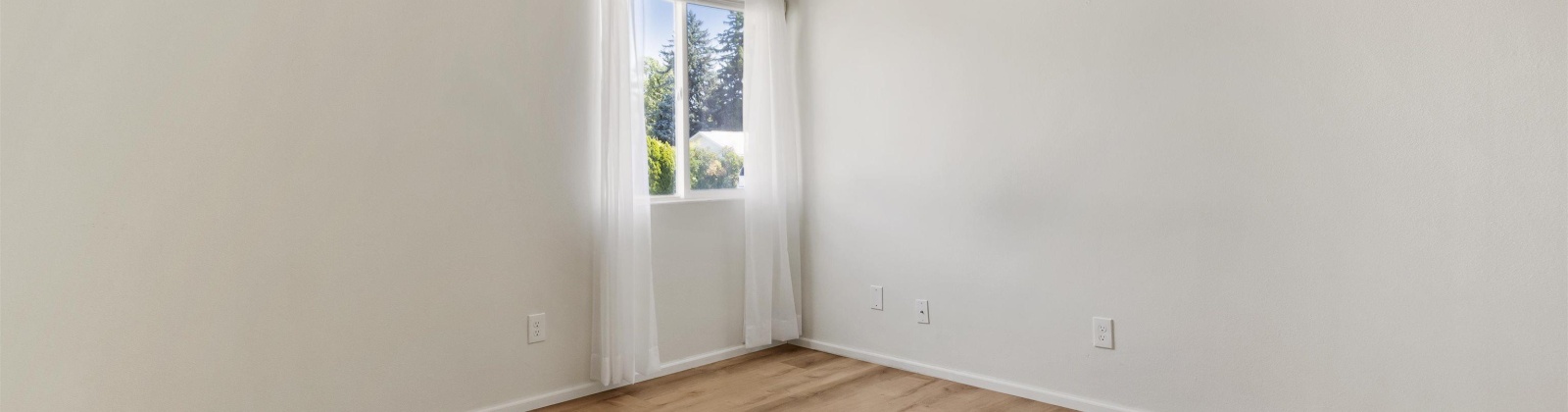 Quincy St Unit J, Kennewick, Washington 99336, 2 Bedrooms Bedrooms, ,1 BathroomBathrooms,Condos/townhomes,For Sale,Quincy St Unit J,285586