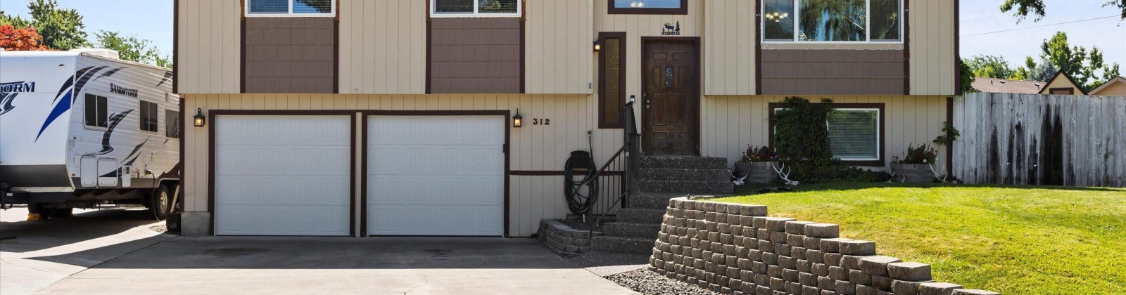 Idaho. PL, Kennewick, Washington 99336, 4 Bedrooms Bedrooms, ,3 BathroomsBathrooms,For Sale,Idaho. PL,285590
