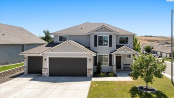 17th Place, Kennewick, Washington 99338, 4 Bedrooms Bedrooms, ,3 BathroomsBathrooms,For Sale,17th Place,285595