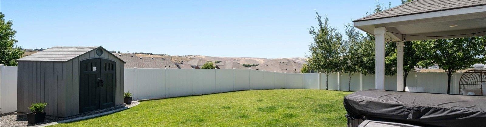 17th Place, Kennewick, Washington 99338, 4 Bedrooms Bedrooms, ,3 BathroomsBathrooms,For Sale,17th Place,285595