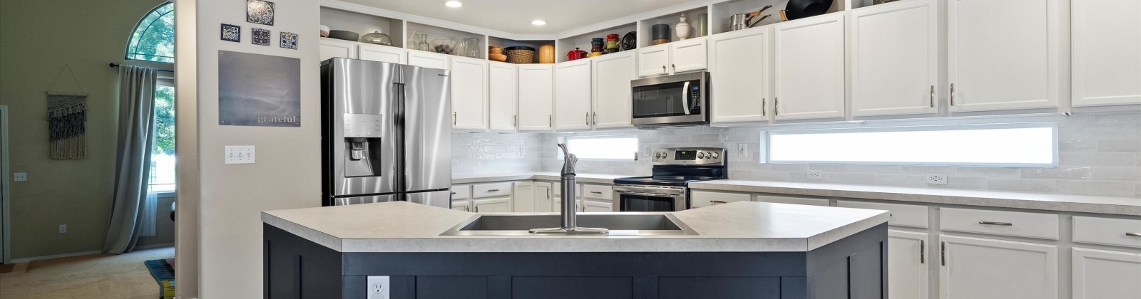 Warbler Ln, West Richland, Washington 99353, 4 Bedrooms Bedrooms, ,3 BathroomsBathrooms,For Sale,Warbler Ln,285613