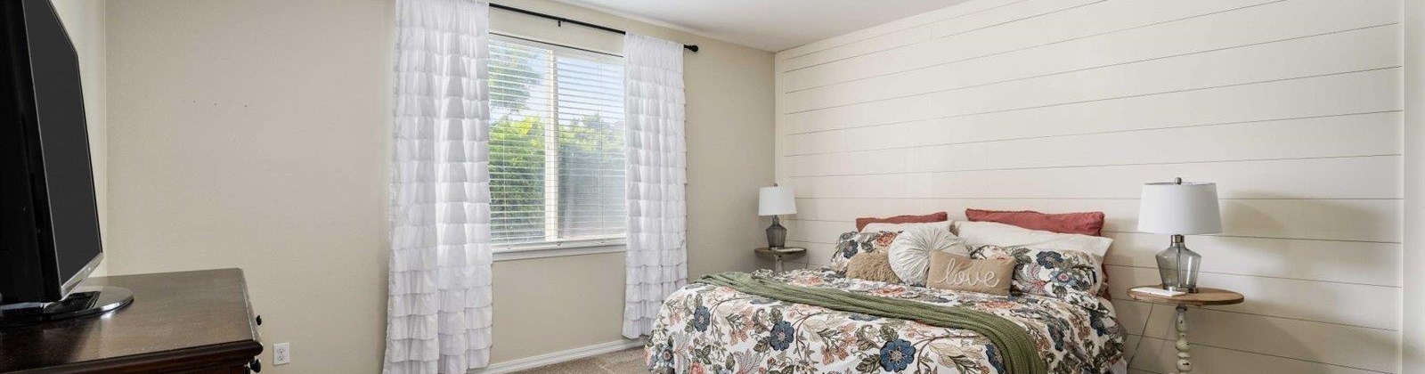 15th, Kennewick, Washington 99338, 3 Bedrooms Bedrooms, ,2 BathroomsBathrooms,For Sale,15th,285611