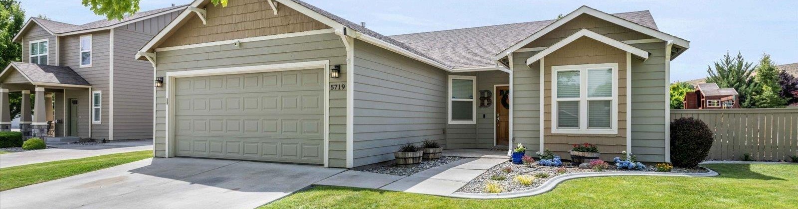 15th, Kennewick, Washington 99338, 3 Bedrooms Bedrooms, ,2 BathroomsBathrooms,For Sale,15th,285611