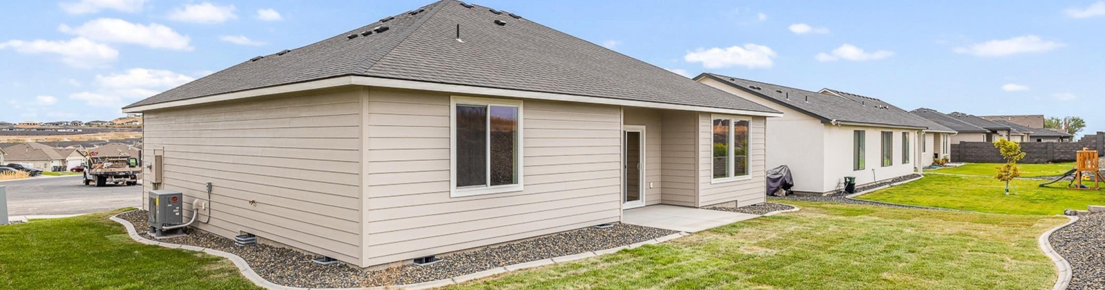 35th, Kennewick, Washington 99338, 3 Bedrooms Bedrooms, ,2 BathroomsBathrooms,For Sale,35th,285628