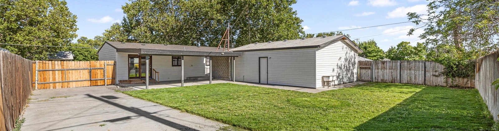Wright Ave, Richland, Washington 99354, 5 Bedrooms Bedrooms, ,3 BathroomsBathrooms,For Sale,Wright Ave,285625