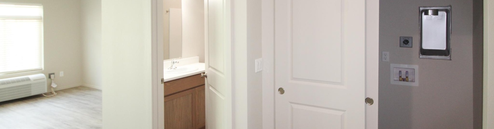 8th Avenue, Othello, Washington 99327, 2 Bedrooms Bedrooms, ,2 BathroomsBathrooms,Commercial,For Rent,8th Avenue,285638
