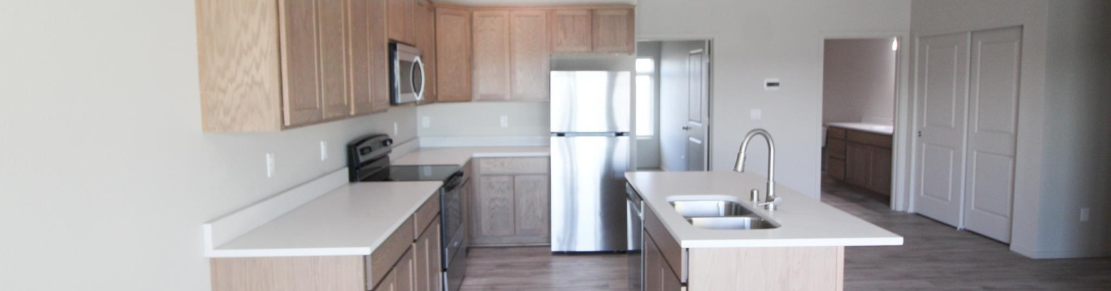 8th Avenue, Othello, Washington 99327, 2 Bedrooms Bedrooms, ,2 BathroomsBathrooms,Commercial,For Rent,8th Avenue,285638