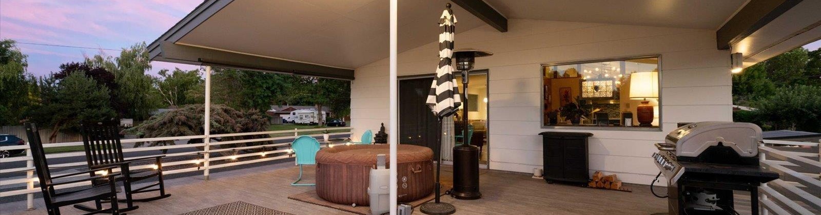 Davison Ave, Richland, Washington 99354, 4 Bedrooms Bedrooms, ,3 BathroomsBathrooms,For Sale,Davison Ave,285658