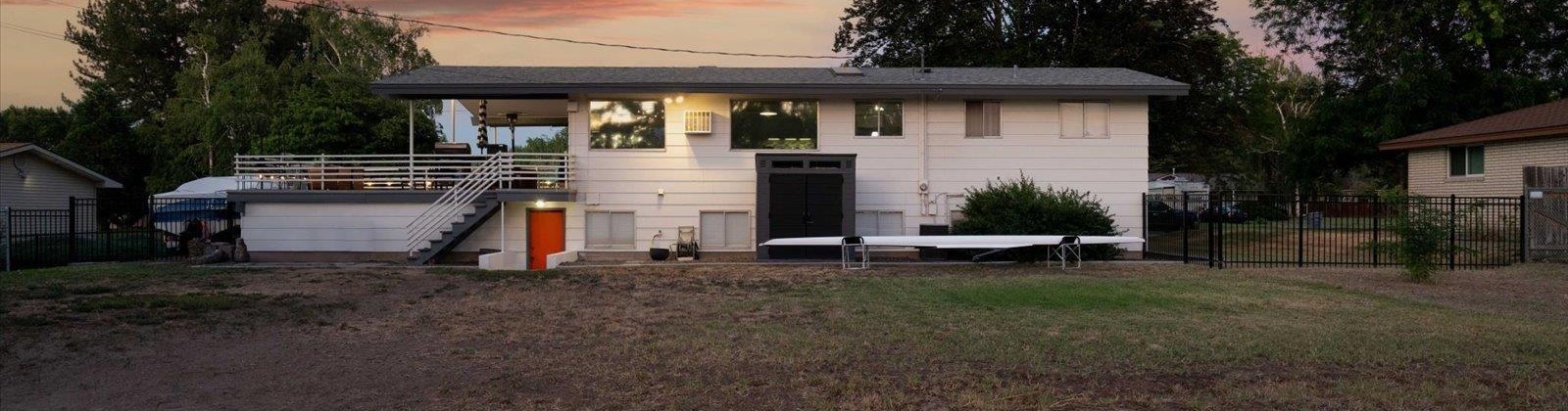 Davison Ave, Richland, Washington 99354, 4 Bedrooms Bedrooms, ,3 BathroomsBathrooms,For Sale,Davison Ave,285658